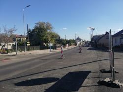 Ostatnie roboty na skrzyżowaniu w Uniejowie