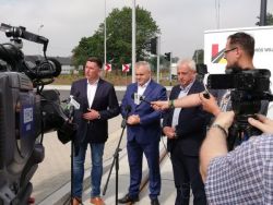 Zakończono prace przy rozbudowie pierwszego etapu drogi wojewódzkiej nr 710, między Konstantynowem Łódzkim a Lutomierskiem.