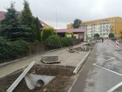 Zaprojektowanie i wykonanie chodnika w ciągu drogi wojewódzkiej nr 710 w m. Lubanów