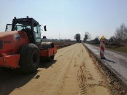 Trwają roboty na drodze wojewódzkiej nr 483 w powiecie pajęczańskim