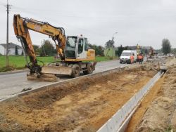 Trwa inwestycja na drodze wojewódzkiej nr 481 w Pruszkowie w powiecie łaskim