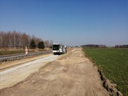 Trwają roboty na drodze wojewódzkiej nr 483 w powiecie pajęczańskim