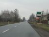 Powstają nowe chodniki przy DW 704